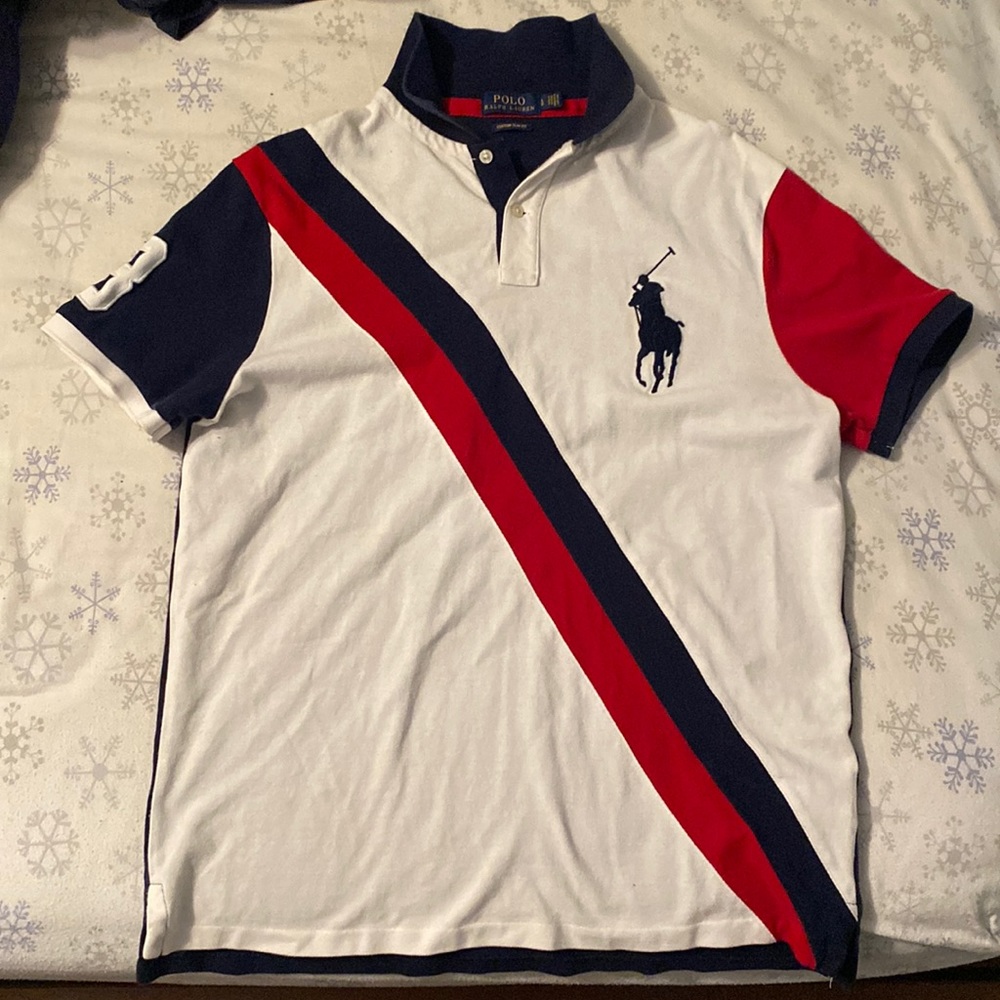 Polo tshirt brand new basically worn twice